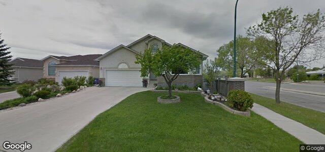 Larawan ng 4 Meadowcrest Bay sa Winnipeg, Manitoba