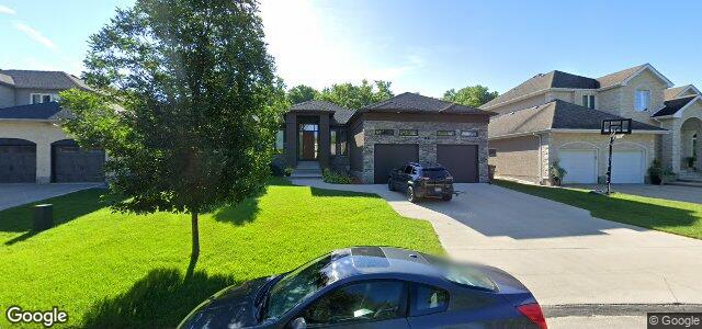 Larawan ng 66 Summerview Lane sa Winnipeg, Manitoba