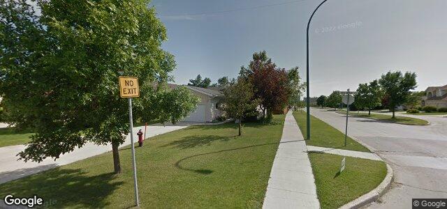 Larawan ng 72 Red River Boulevard sa Winnipeg, Manitoba