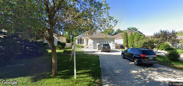 Larawan ng 80 Red River Boulevard sa Winnipeg, Manitoba