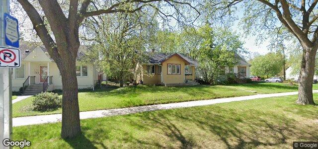 Larawan ng 144 Bartlet Avenue sa Winnipeg, Manitoba