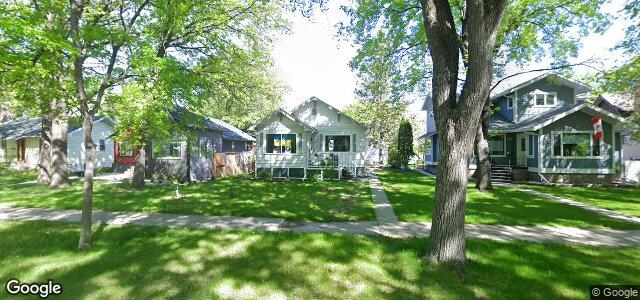 Larawan ng 211 Balfour Avenue sa Winnipeg, Manitoba
