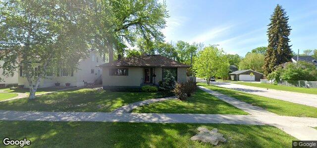 Larawan ng 214 Maplewood Avenue sa Winnipeg, Manitoba