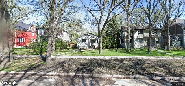 Larawan ng 221 Clare Avenue sa Winnipeg, Manitoba