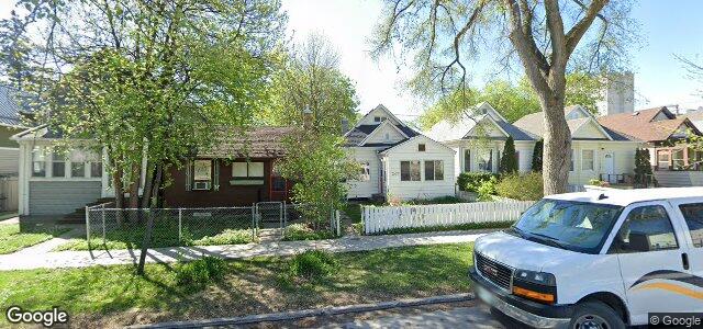 Larawan ng 242 Arnold Avenue sa Winnipeg, Manitoba