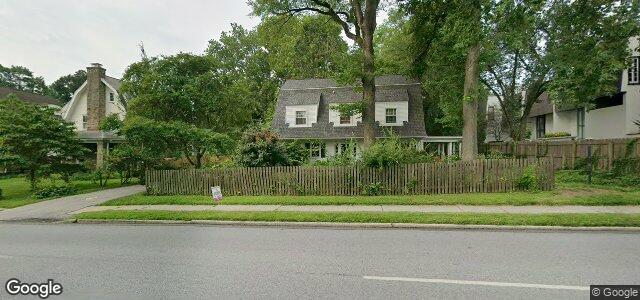 Larawan ng 242 Montgomery Avenue sa Winnipeg, Manitoba