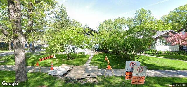 Larawan ng 247 Balfour Avenue sa Winnipeg, Manitoba