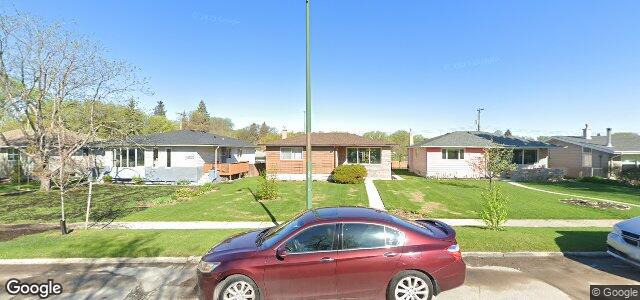 Larawan ng 307 Churchill Drive sa Winnipeg, Manitoba