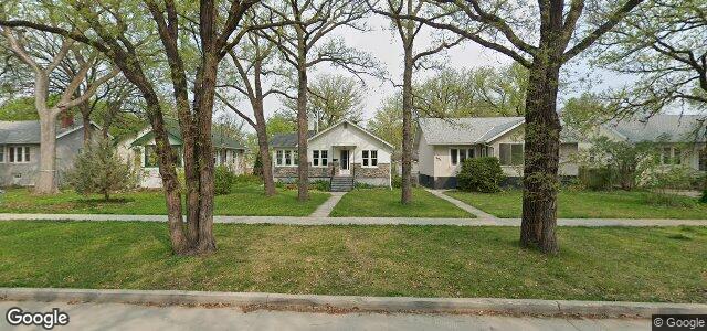 Larawan ng 325 Clare Avenue sa Winnipeg, Manitoba