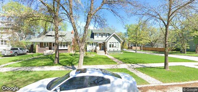 Photo of 325 Maplewood Avenue in Winnipeg, Manitoba