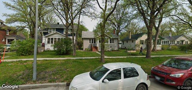 Larawan ng 333 Clare Avenue sa Winnipeg, Manitoba