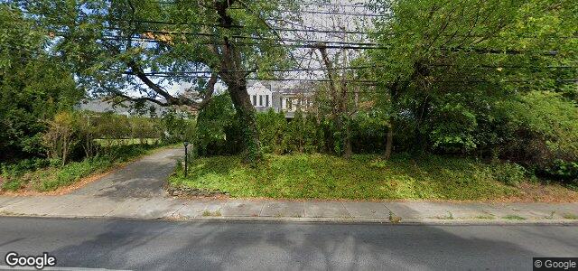 Photo of 347 Montgomery Avenue in Winnipeg, Manitoba