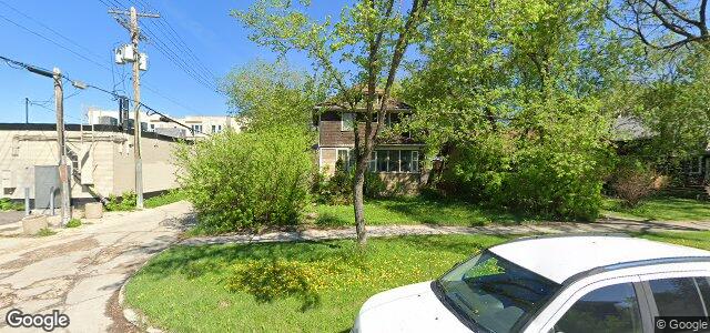 Larawan ng 355 Bartlet Avenue sa Winnipeg, Manitoba