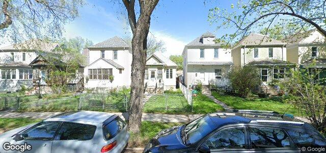 Larawan ng 397 Brandon Avenue sa Winnipeg, Manitoba