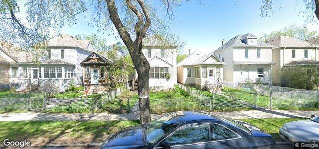 Larawan ng 399 Brandon Avenue sa Winnipeg, Manitoba