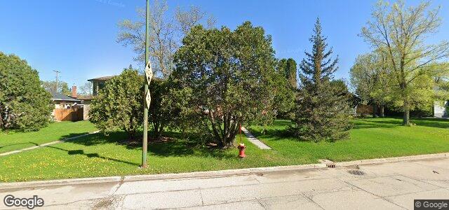 Larawan ng 413 Churchill Drive sa Winnipeg, Manitoba