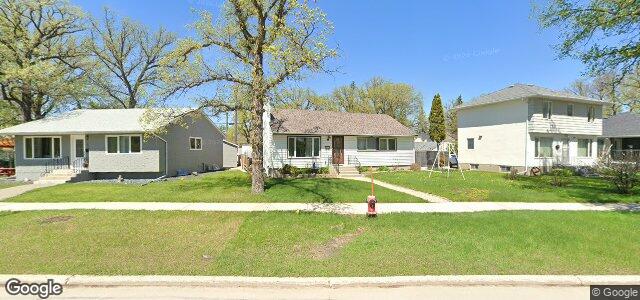 Larawan ng 521 Churchill Drive sa Winnipeg, Manitoba