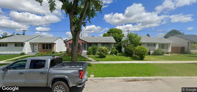 Larawan ng 1011 Bannerman Avenue sa Winnipeg, Manitoba