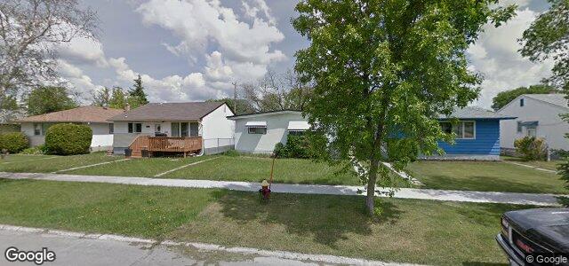 Larawan ng 1035 Polson Avenue sa Winnipeg, Manitoba