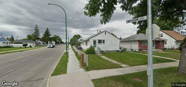 Larawan ng 388 Monreith Street sa Winnipeg, Manitoba