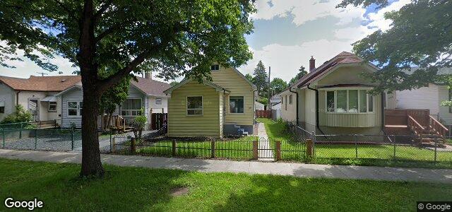 Larawan ng 389 Cairnsmore Street sa Winnipeg, Manitoba