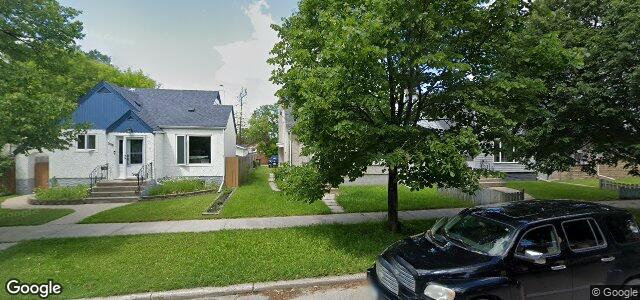 Larawan ng 400 Cairnsmore Street sa Winnipeg, Manitoba