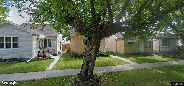 Larawan ng 407 Cairnsmore Street sa Winnipeg, Manitoba