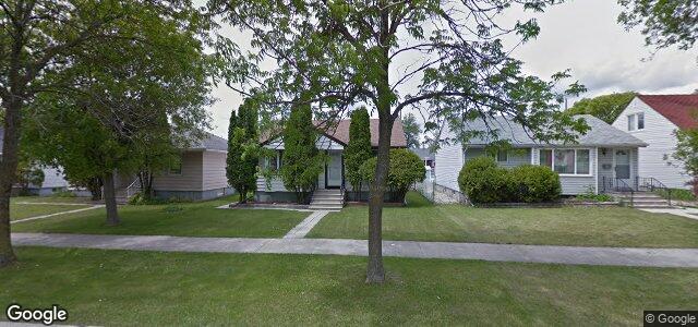 Photo of 410 Radford Street in Winnipeg, Manitoba