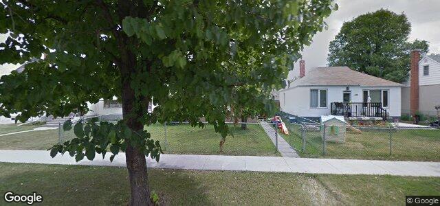 Larawan ng 413 Kildarroch Street sa Winnipeg, Manitoba