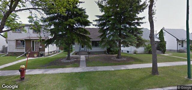 Larawan ng 413 Radford Street sa Winnipeg, Manitoba