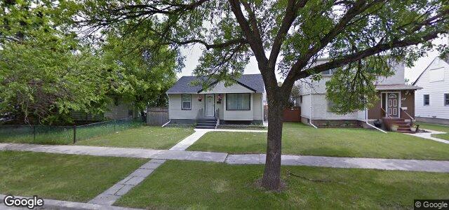 Larawan ng 421 Radford Street sa Winnipeg, Manitoba