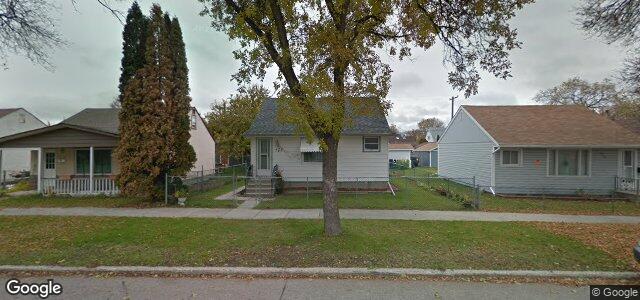 Larawan ng 422 Airlies Street sa Winnipeg, Manitoba