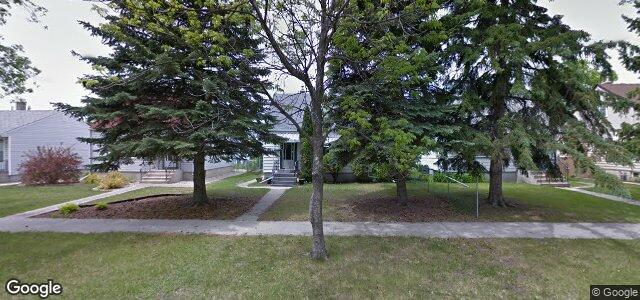 Larawan ng 422 Radford Street sa Winnipeg, Manitoba