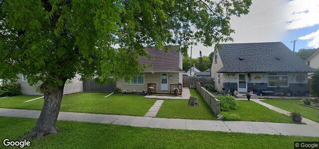 Larawan ng 447 Cairnsmore Street sa Winnipeg, Manitoba