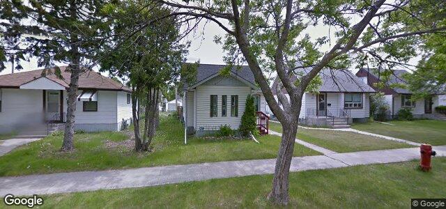 Larawan ng 449 Radford Street sa Winnipeg, Manitoba