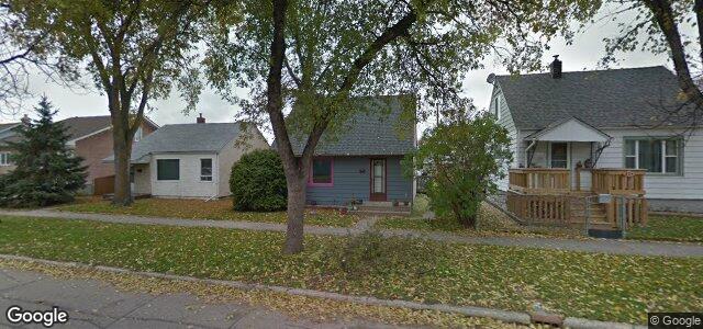 Larawan ng 456 Airlies Street sa Winnipeg, Manitoba