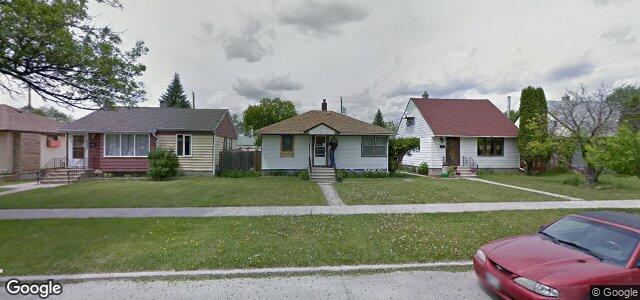 Photo of 466 Radford Street in Winnipeg, Manitoba