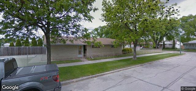 Larawan ng 484 Tinniswood Street sa Winnipeg, Manitoba