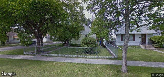 Larawan ng 486 Radford Street sa Winnipeg, Manitoba
