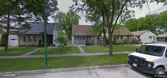 Larawan ng 498 Penninghame Street sa Winnipeg, Manitoba