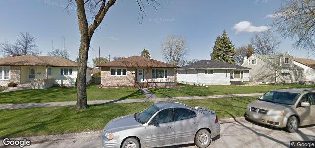 Larawan ng 881 Machray Avenue sa Winnipeg, Manitoba