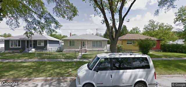 Larawan ng 899 Bannerman Avenue sa Winnipeg, Manitoba