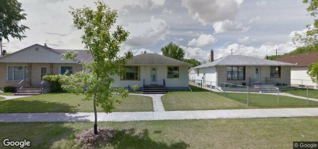 Larawan ng 902 Bannerman Avenue sa Winnipeg, Manitoba