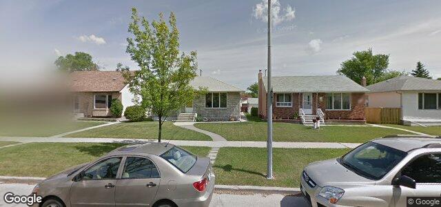 Photo of 915 Cathedral Avenue in Winnipeg, Manitoba