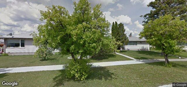 Larawan ng 995 Polson Avenue sa Winnipeg, Manitoba