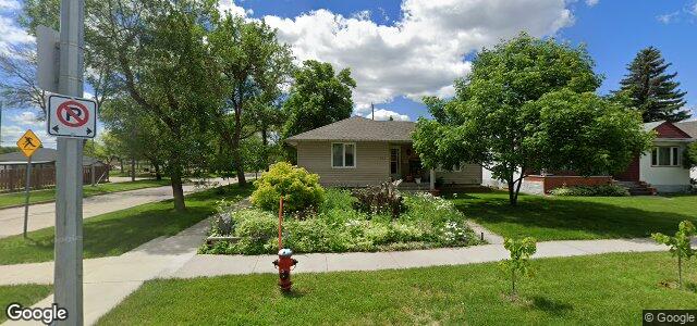 Larawan ng 998 Bannerman Avenue sa Winnipeg, Manitoba