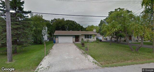 Larawan ng 101 Robindale Road sa Winnipeg, Manitoba