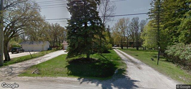 Photo of 197 Robindale Road in Winnipeg, Manitoba