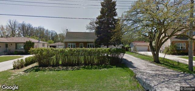 Larawan ng 203 Robindale Road sa Winnipeg, Manitoba