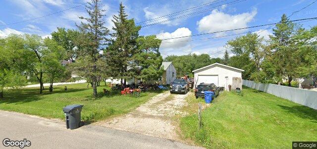 Larawan ng 207 Glenbush Street sa Winnipeg, Manitoba